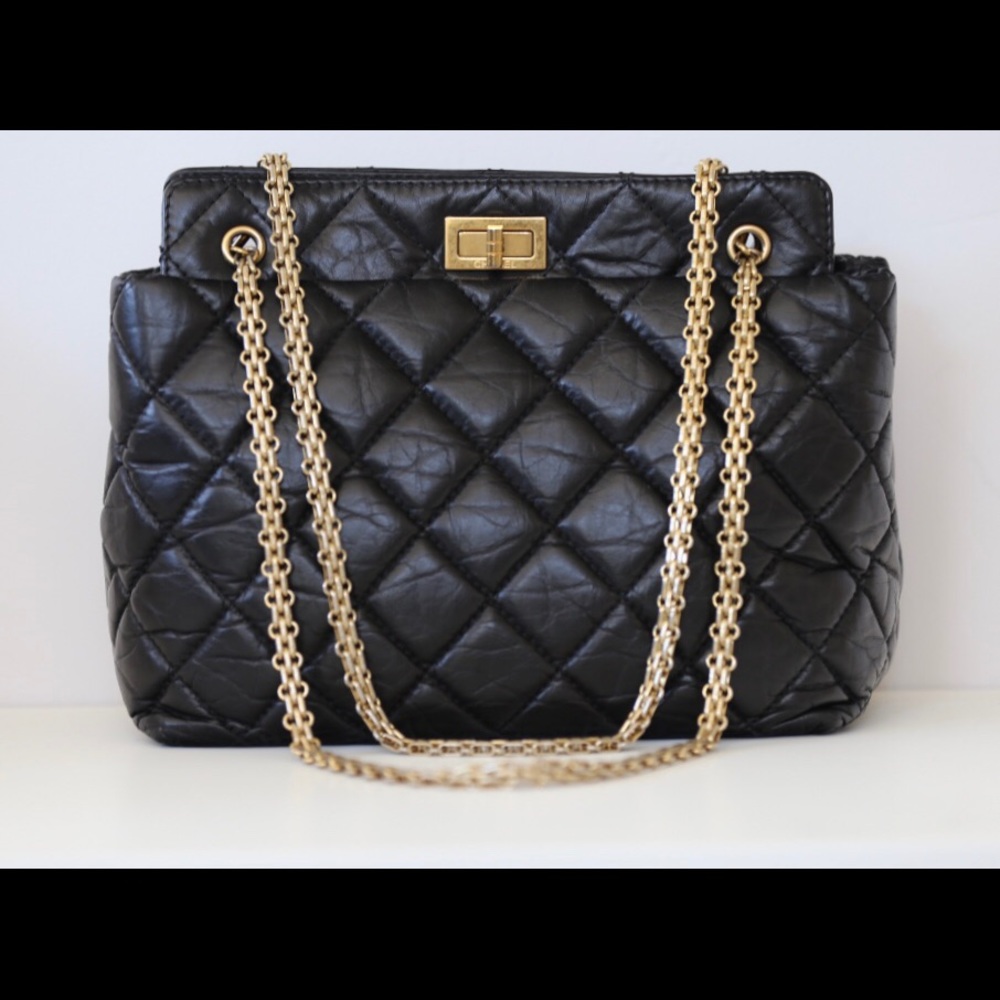Gorgeous Authentic Chanel 2012 Reissue tote